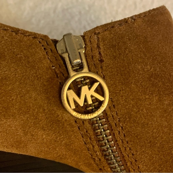 Women’s 5 1/2 M MICHAEL KORS Brown Suede Leather High Wedge Heel Bootie Shoes - Picture 10 of 14